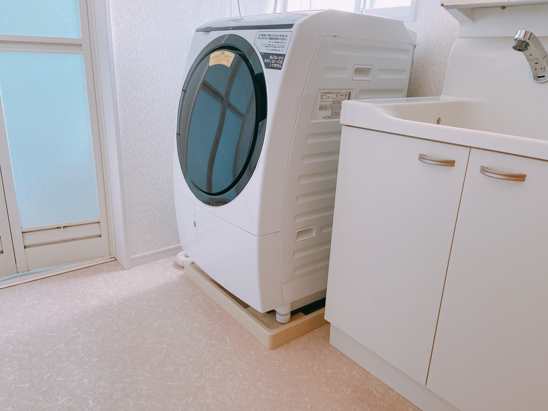 洗濯機の防水パンは必要？サイズの測り方と設置の判断