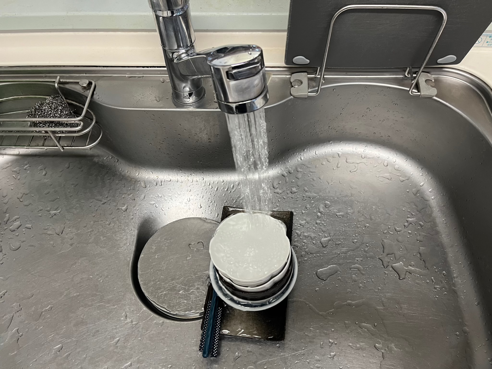キッチンの排水トラップとは｜種類と外し方・戻し方の手順